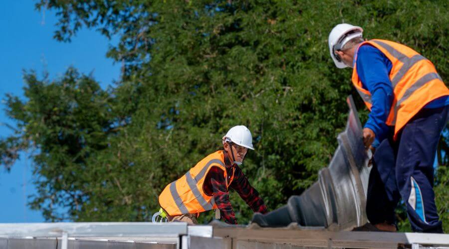 Expert Emergency Roof Repairs services in Glenford, OH